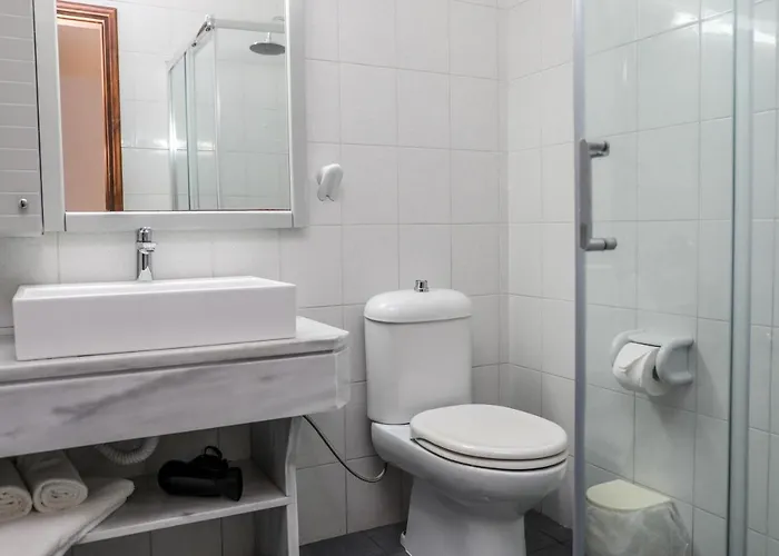 Golden View İskados